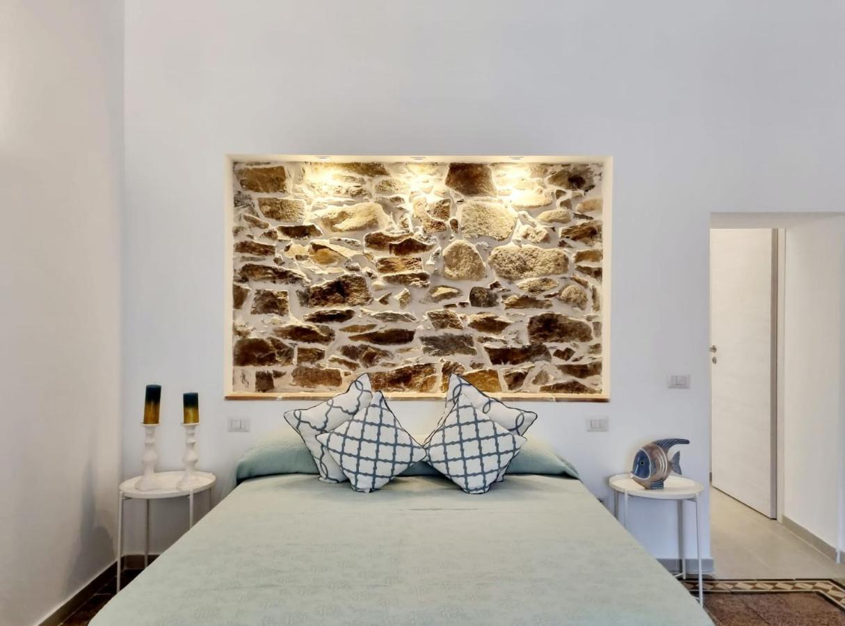 Stazzo San Teodoro La Quercia Piscina Condivisa Apartman Kültér fotó