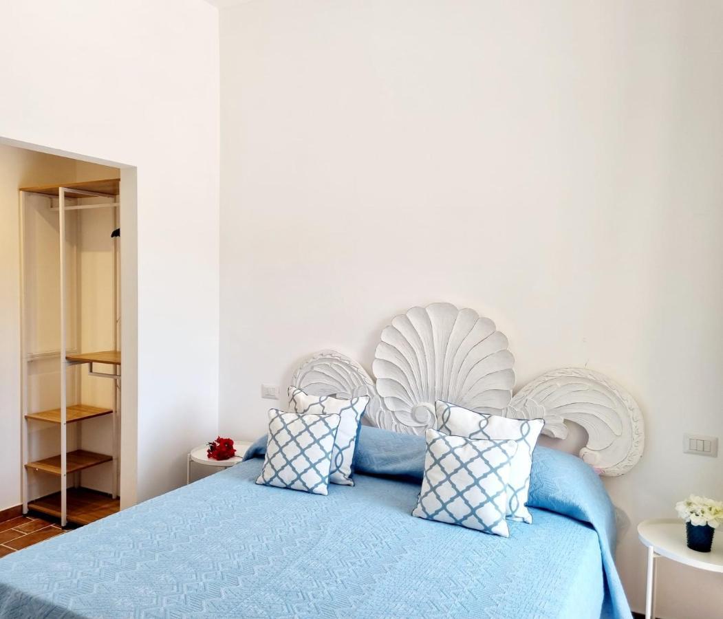 Stazzo San Teodoro La Quercia Piscina Condivisa Apartman Kültér fotó