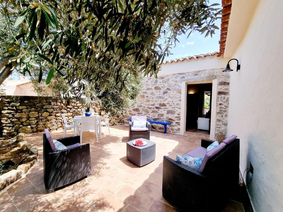 Stazzo San Teodoro La Quercia Piscina Condivisa Apartman Kültér fotó